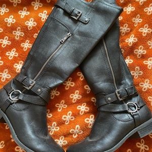 GUESS Black Boots